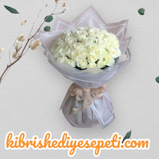 33 Beyaz Gül Buketi